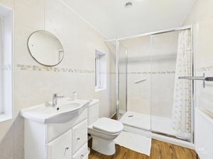 Photo 18- click for photo gallery